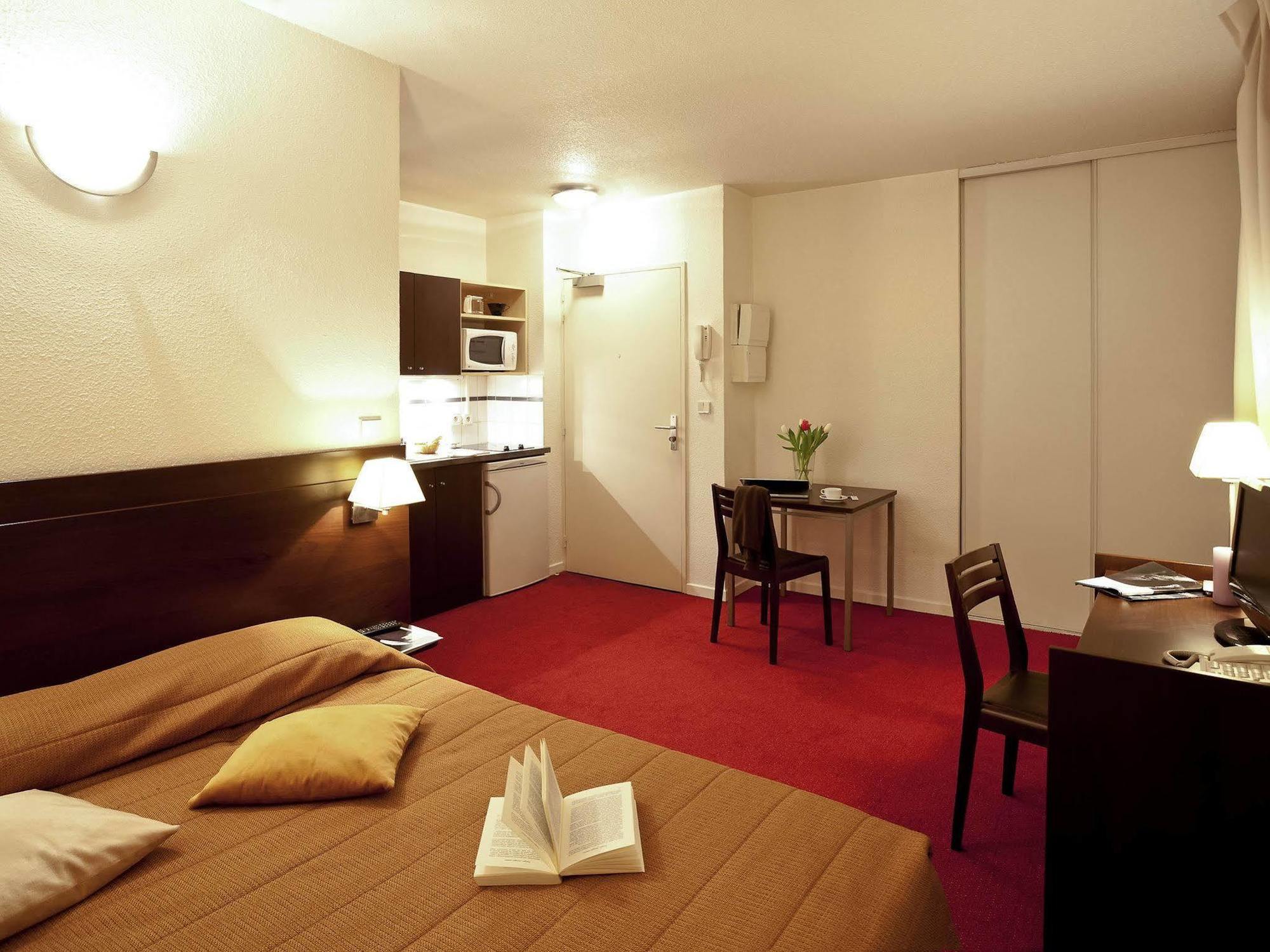 Aparthotel Adagio Access Lille Vauban Екстериор снимка