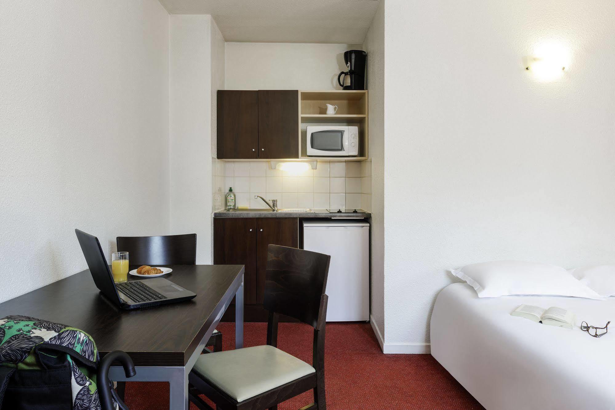 Aparthotel Adagio Access Lille Vauban Екстериор снимка