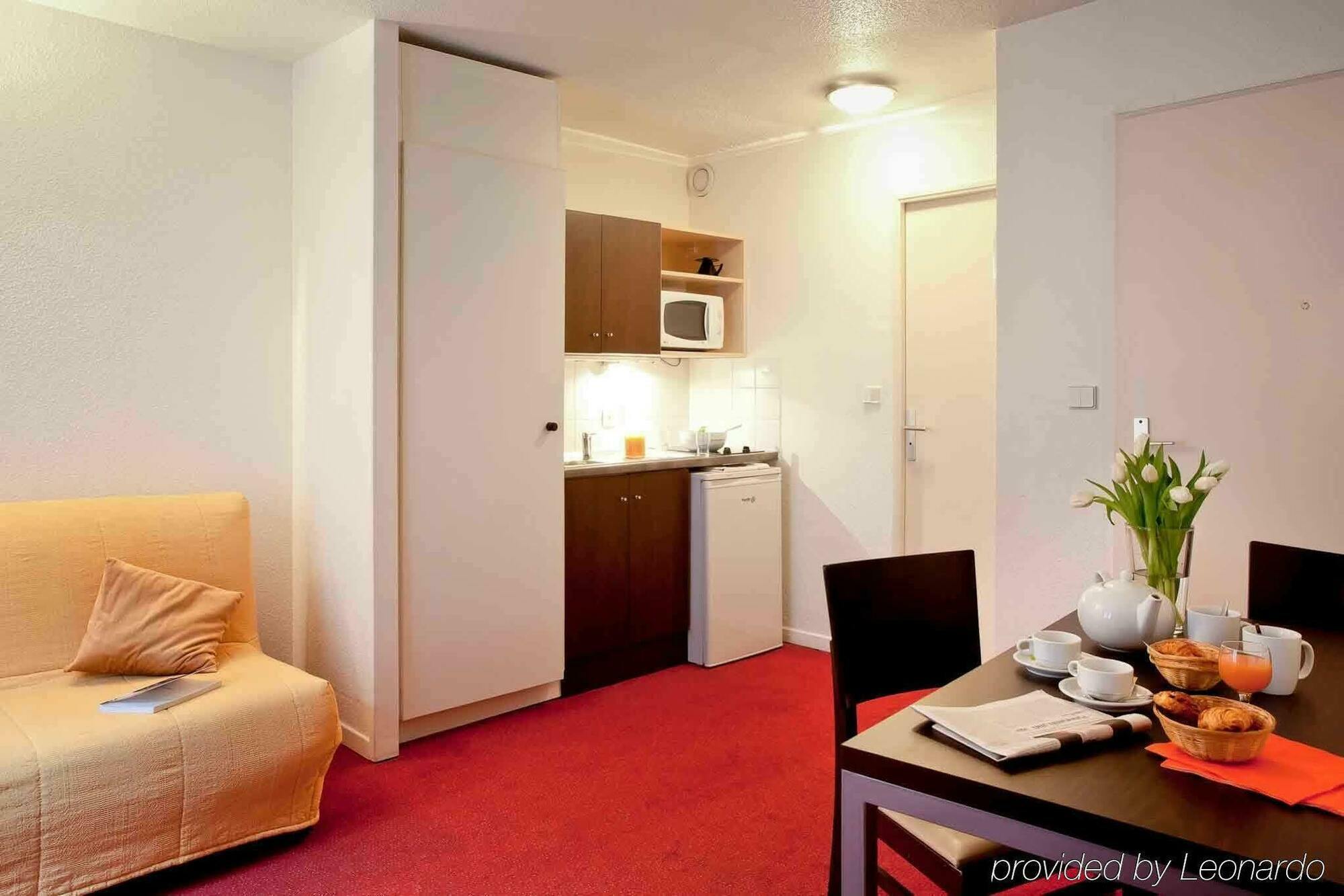 Aparthotel Adagio Access Lille Vauban Екстериор снимка